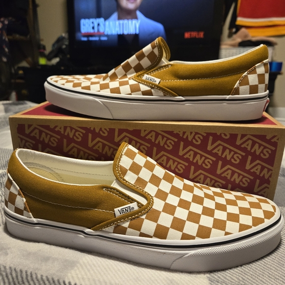 Vans Other - Vans Men's NIB Classic Slip-On Checkered Skate Shoes/Sneakers 11